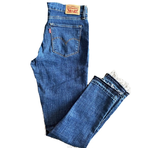 NWOT Levi’s Skinny 711 Jeans - Sz 28 - Picture 2 of 6